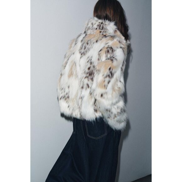 ZARA ZW Collection Faux Fur Short Coat – Size S – NWT – Black / Ecru - Picture 2 of 8